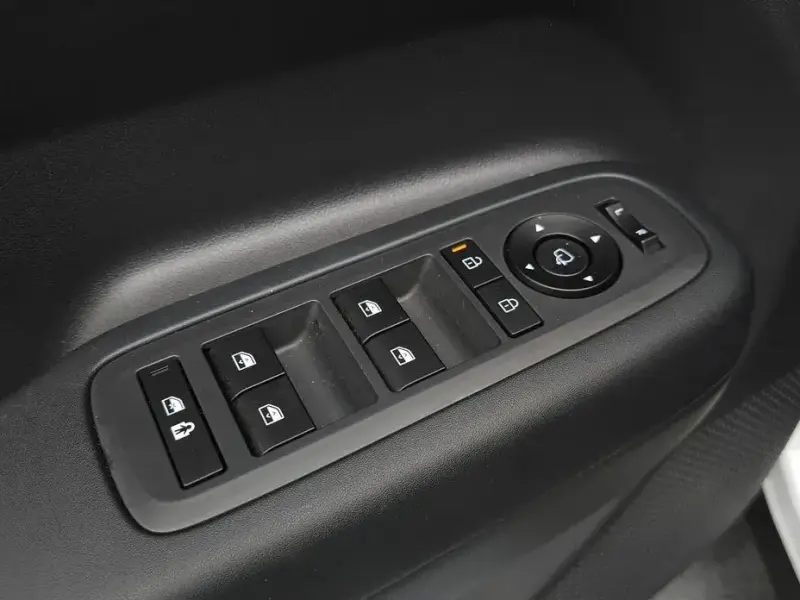 2025 Hyundai Santa Fe с пробегом 7 682 км