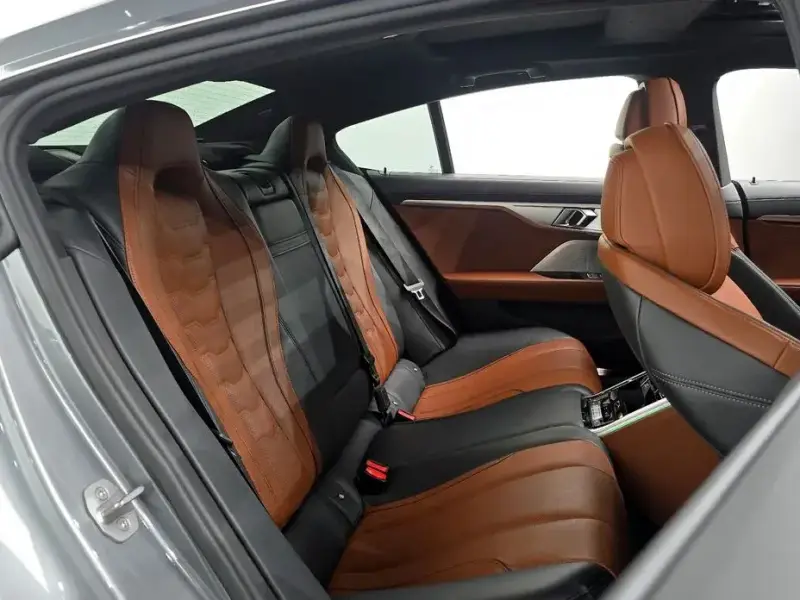 2022 BMW 8 серии с пробегом 74 666 км
