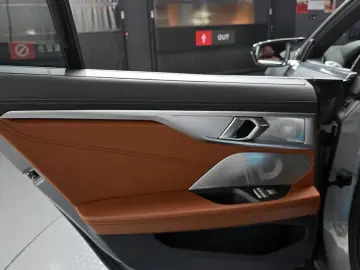 2022 BMW 8 серии с пробегом 74 666 км