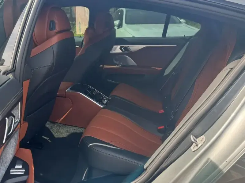 2025 BMW 8 серии с пробегом 1 632 км