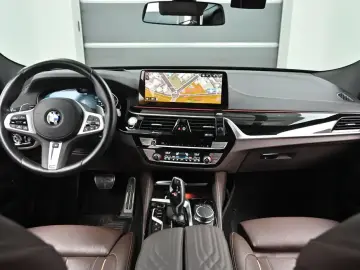2022 BMW 6 серии с пробегом 65 183 км