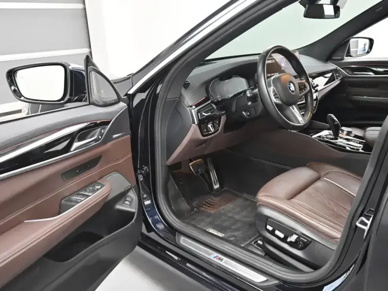 2022 BMW 6 серии с пробегом 65 183 км