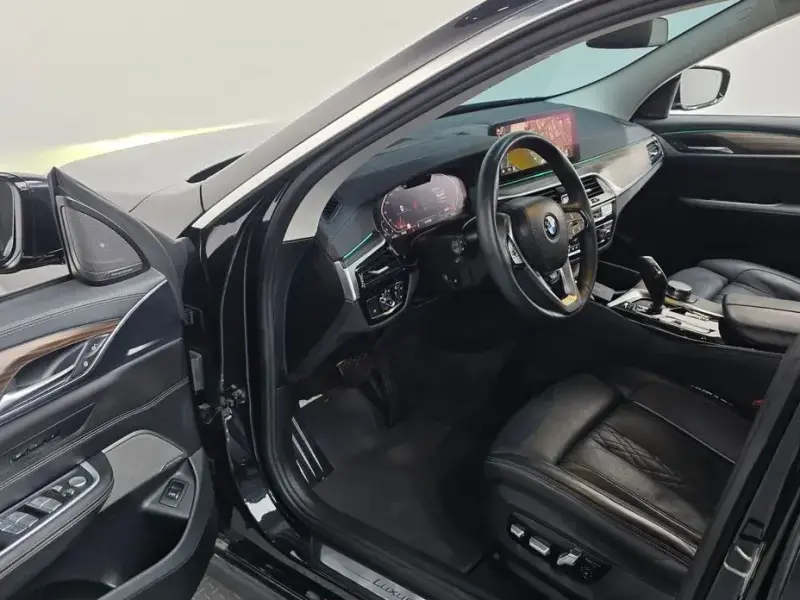 2022 BMW 6 серии с пробегом 50 578 км