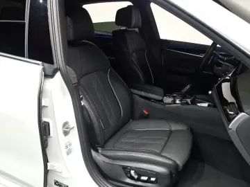 2024 BMW 6 серии с пробегом 26 321 км