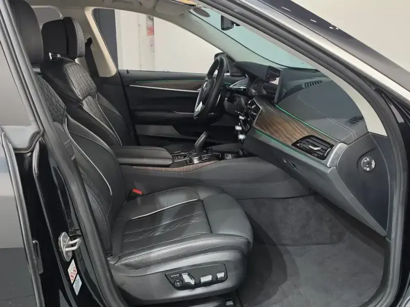 2022 BMW 6 серии с пробегом 50 578 км