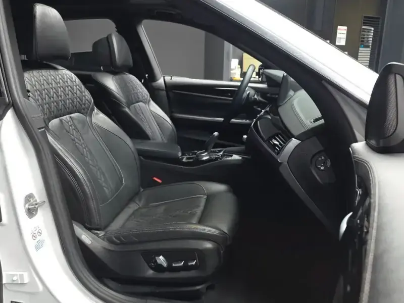 2021 BMW 6 серии с пробегом 59 144 км