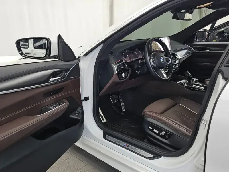 2023 BMW 6 серии с пробегом 45 100 км