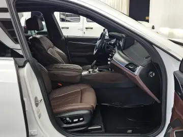 2023 BMW 6 серии с пробегом 45 100 км