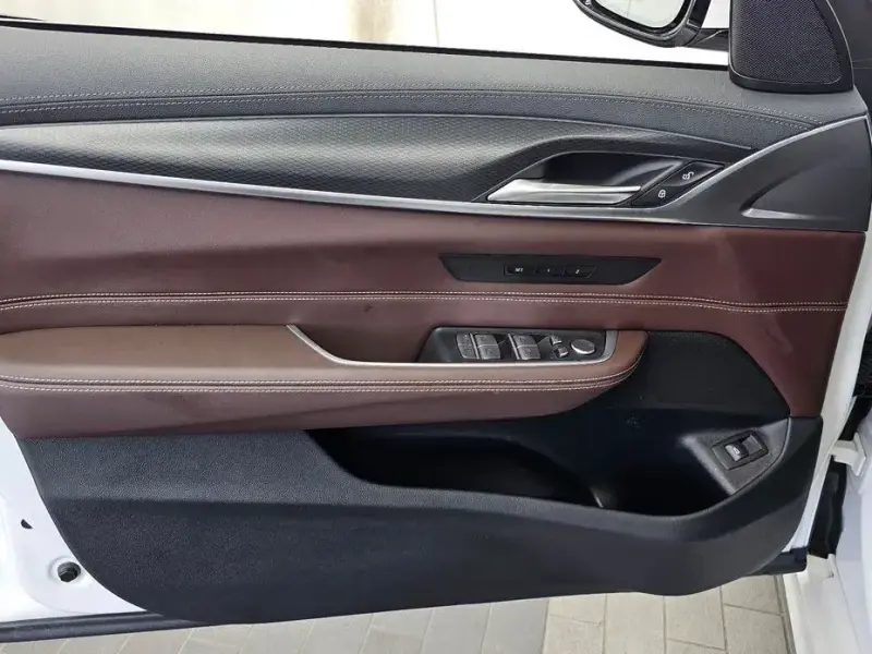 2023 BMW 6 серии с пробегом 45 100 км
