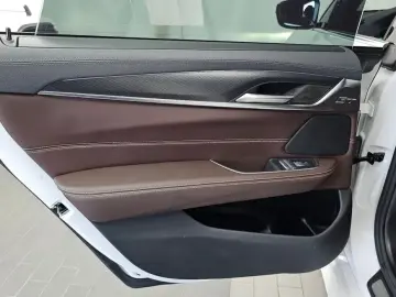 2023 BMW 6 серии с пробегом 45 100 км