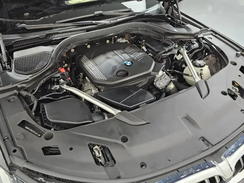 2023 BMW 6 серии с пробегом 50 995 км