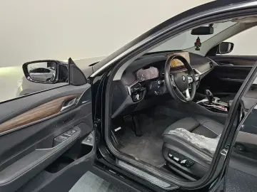 2023 BMW 6 серии с пробегом 50 995 км