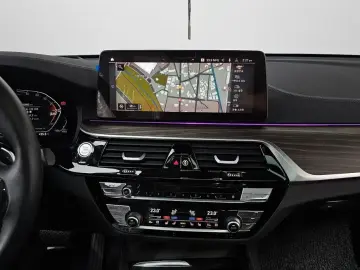 2023 BMW 6 серии с пробегом 50 995 км