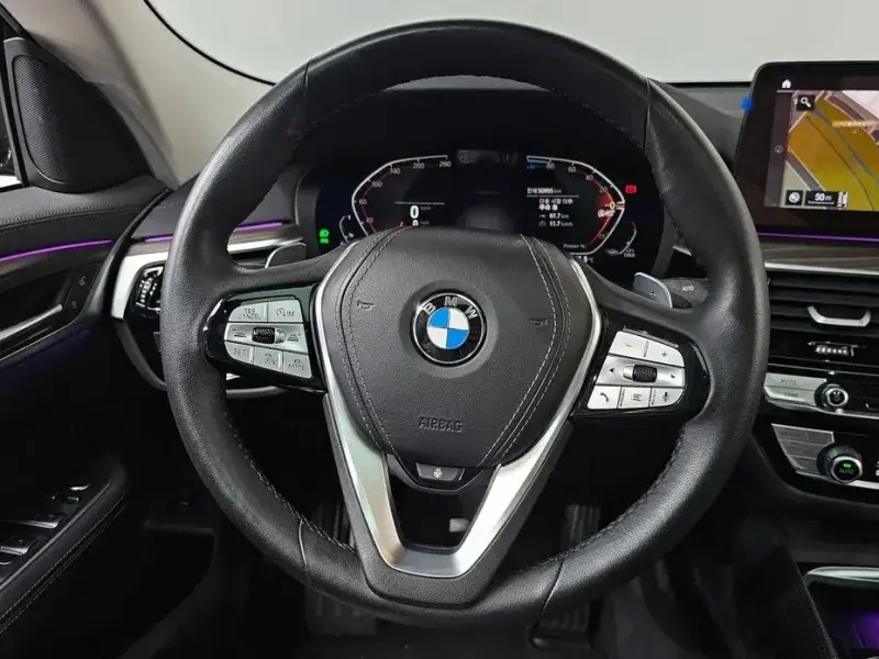2023 BMW 6 серии с пробегом 50 995 км