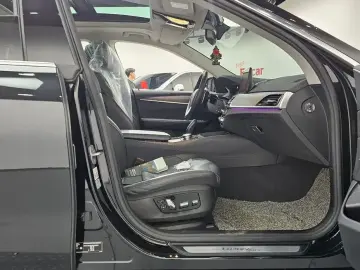 2023 BMW 6 серии с пробегом 50 995 км