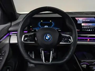 2024 BMW i5 с пробегом 85 812 км