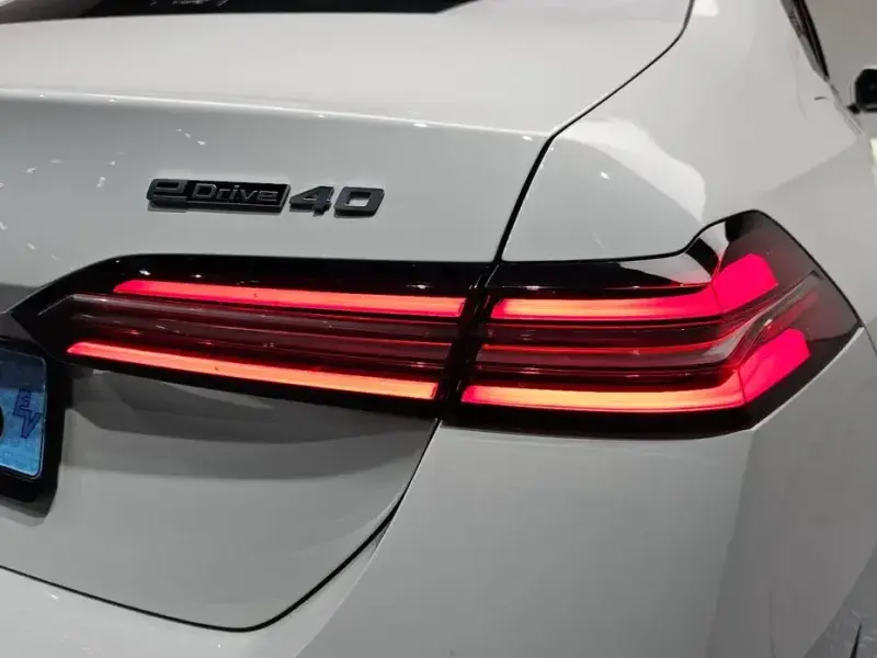 2024 BMW i5 с пробегом 85 812 км