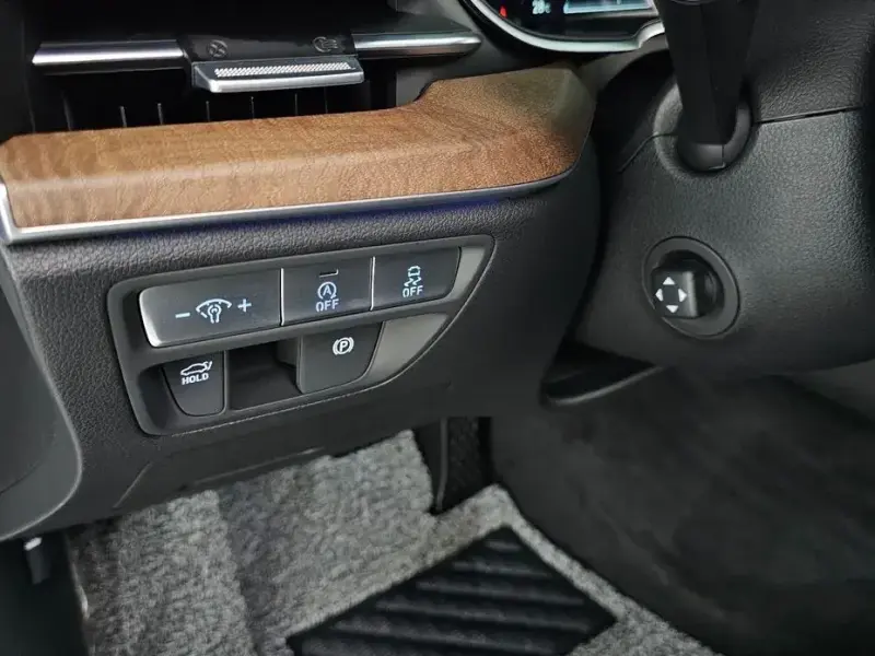 2023 Genesis G80 с пробегом 14 507 км