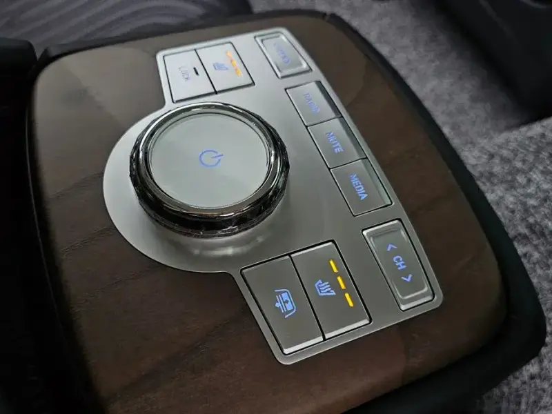 2023 Genesis G80 с пробегом 14 507 км