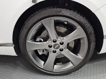 2023 Genesis G80 с пробегом 14 507 км