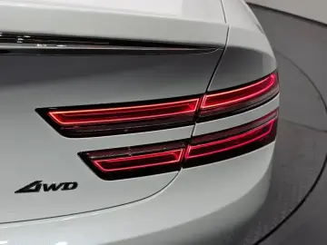 2023 Genesis G80 с пробегом 14 507 км