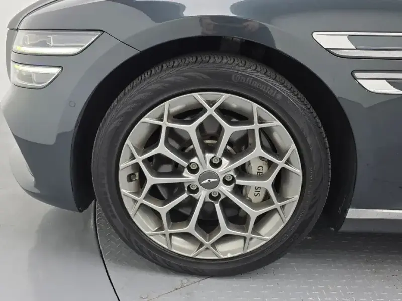 2023 Genesis G80 с пробегом 53 033 км