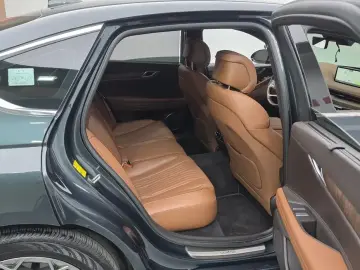 2023 Genesis G80 с пробегом 53 033 км