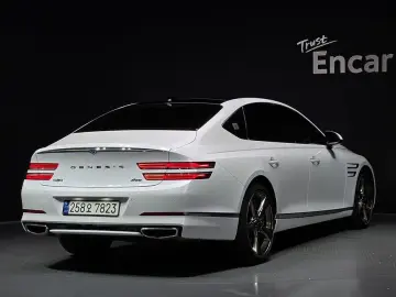 2023 Genesis G80 с пробегом 72 099 км