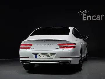 2023 Genesis G80 с пробегом 72 099 км