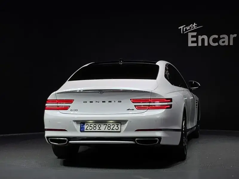 2023 Genesis G80 с пробегом 72 099 км