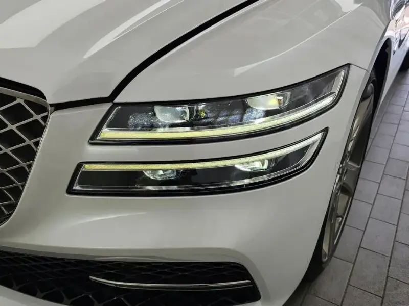 2023 Genesis G80 с пробегом 72 099 км
