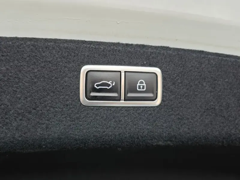 2023 Genesis G80 с пробегом 72 099 км
