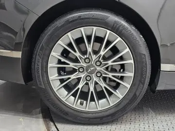 2023 Genesis G80 с пробегом 56 499 км