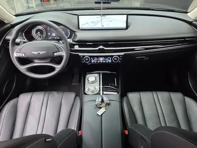 2023 Genesis G80 с пробегом 56 499 км