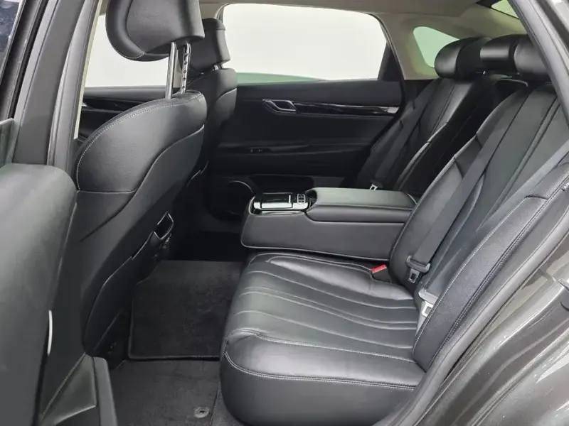 2023 Genesis G80 с пробегом 56 499 км