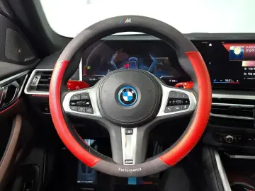 2022 BMW i4 с пробегом 16 500 км