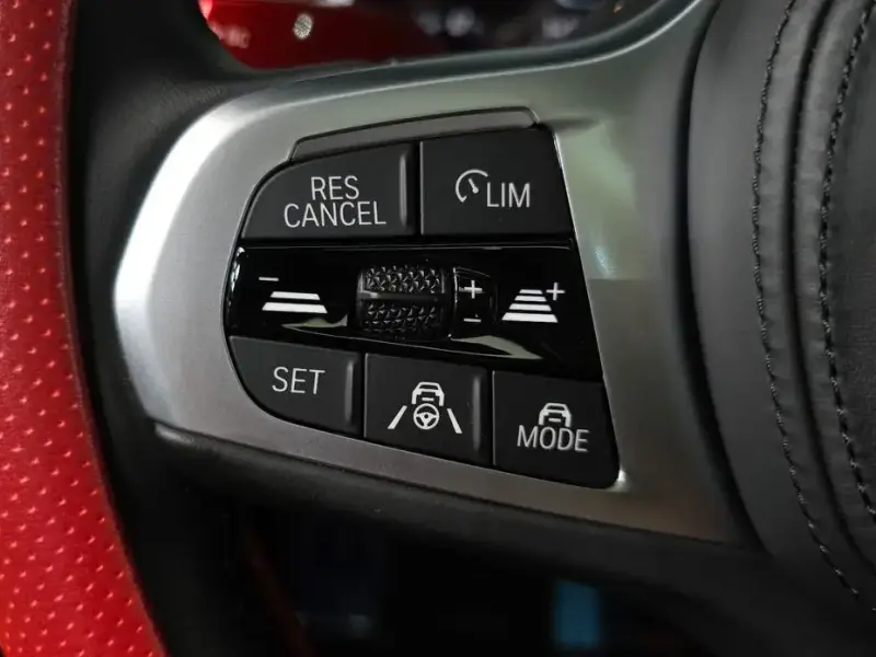 2022 BMW i4 с пробегом 16 500 км
