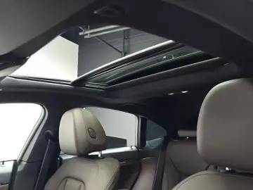2022 BMW i4 с пробегом 16 500 км