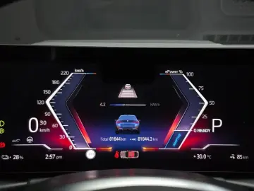 2023 BMW i4 с пробегом 81 844 км
