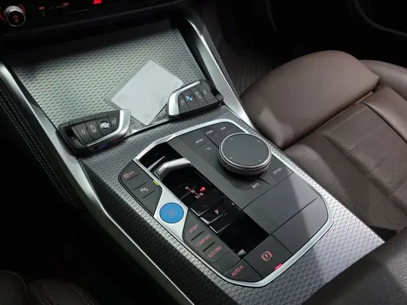 2023 BMW i4 с пробегом 81 844 км