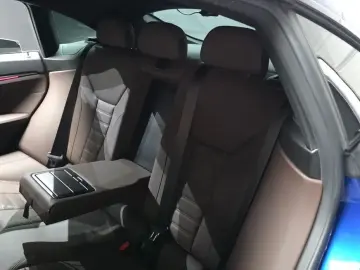 2023 BMW i4 с пробегом 81 844 км