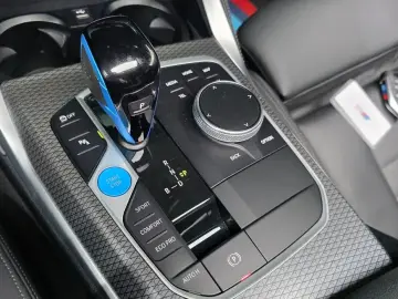 2022 BMW i4 с пробегом 71 017 км
