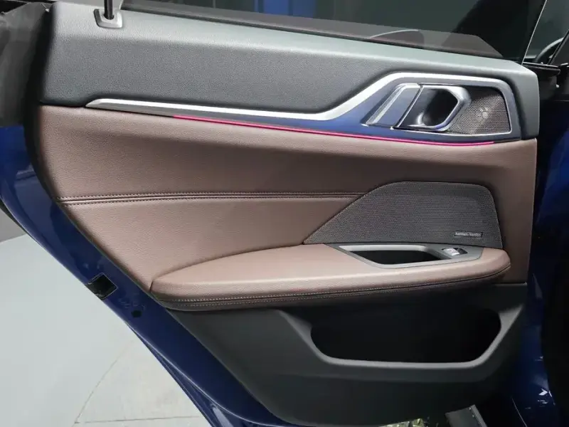 2023 BMW i4 с пробегом 81 844 км
