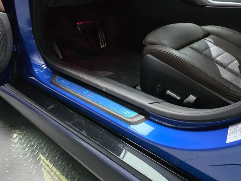 2023 BMW i4 с пробегом 81 844 км
