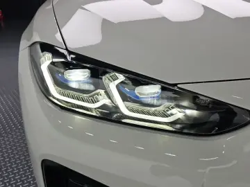 2022 BMW i4 с пробегом 71 017 км