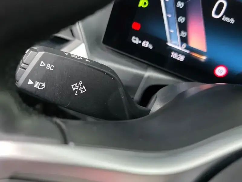 2022 BMW i4 с пробегом 71 017 км
