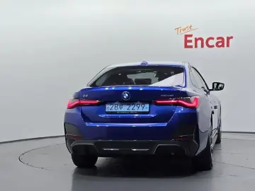 2022 BMW i4 с пробегом 69 945 км