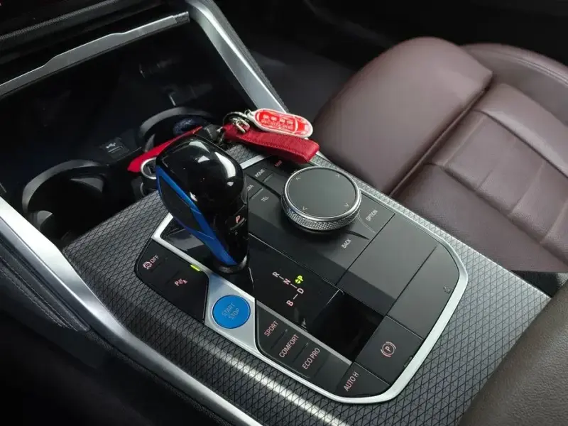 2022 BMW i4 с пробегом 69 945 км