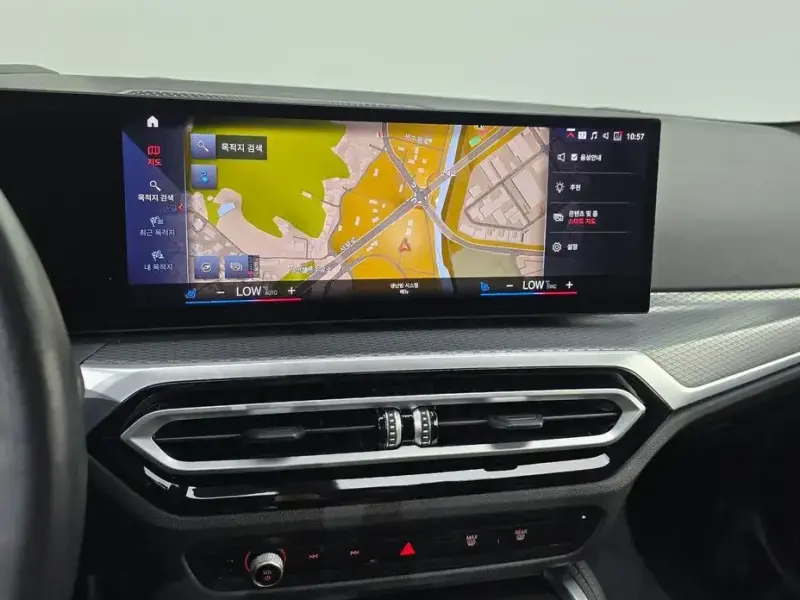 2022 BMW i4 с пробегом 69 945 км