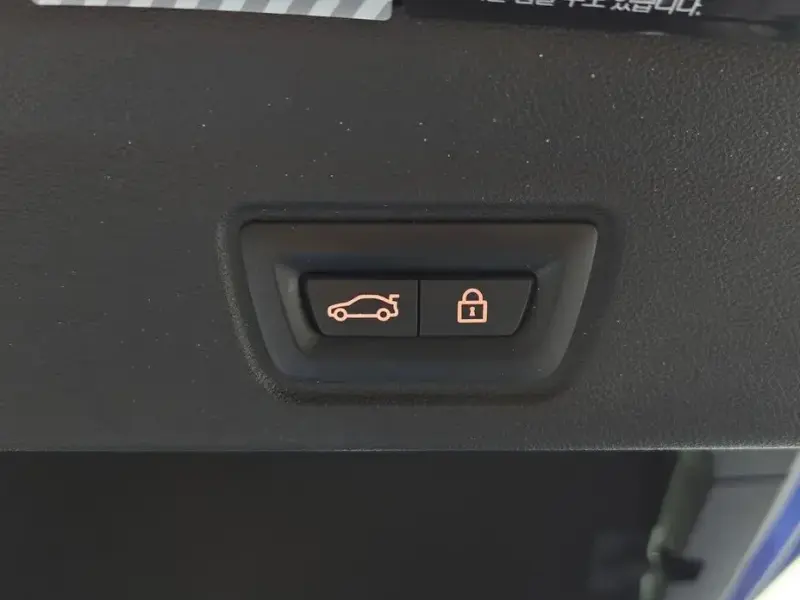 2022 BMW i4 с пробегом 69 945 км